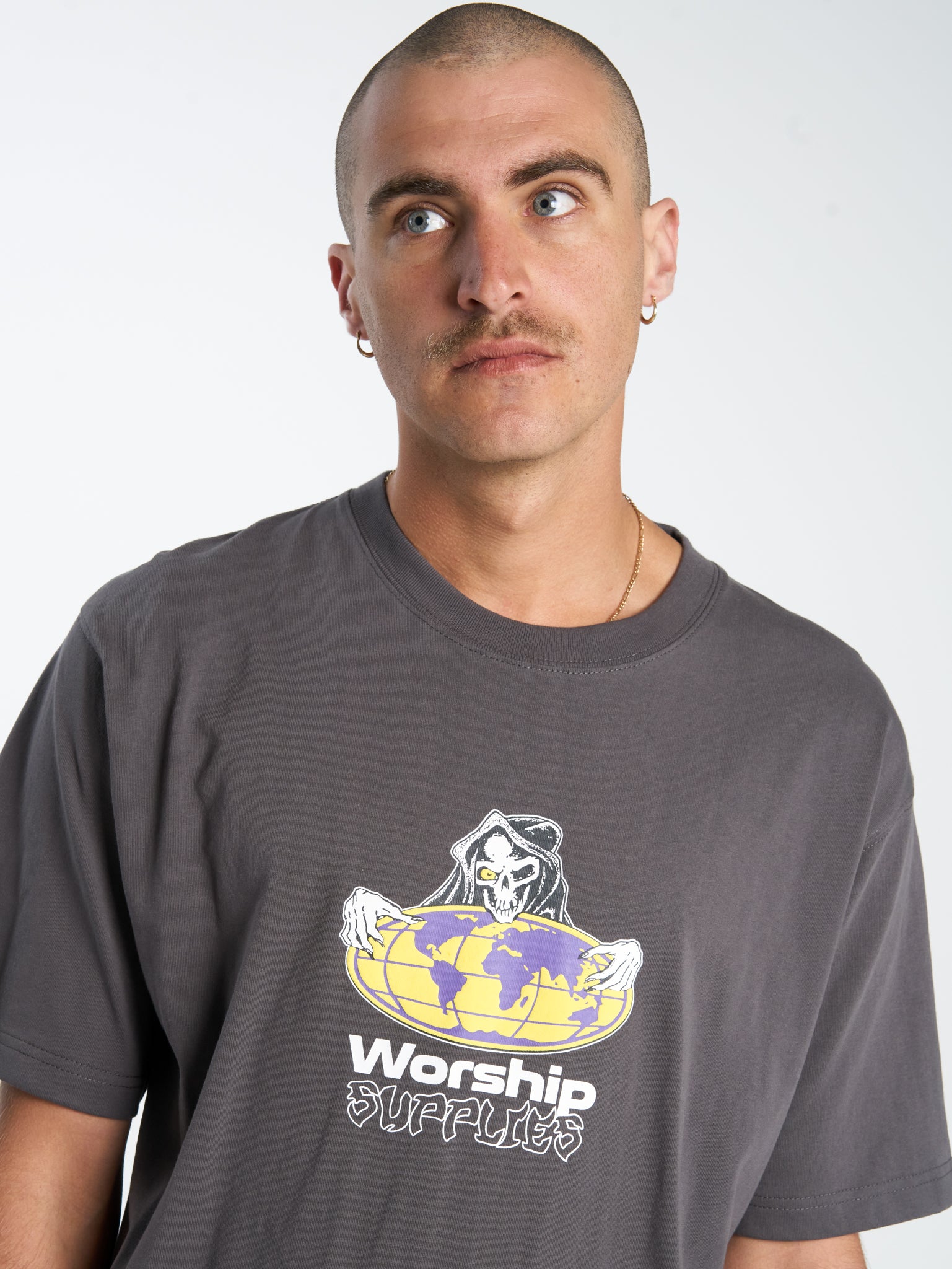 Win Win Tee - Worn Black