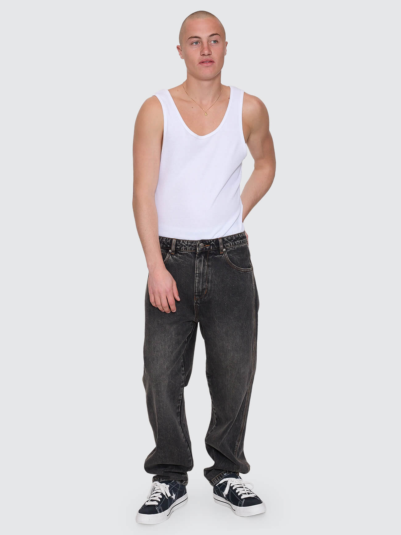 Trudge Lounger Jean - Dirty Black 26