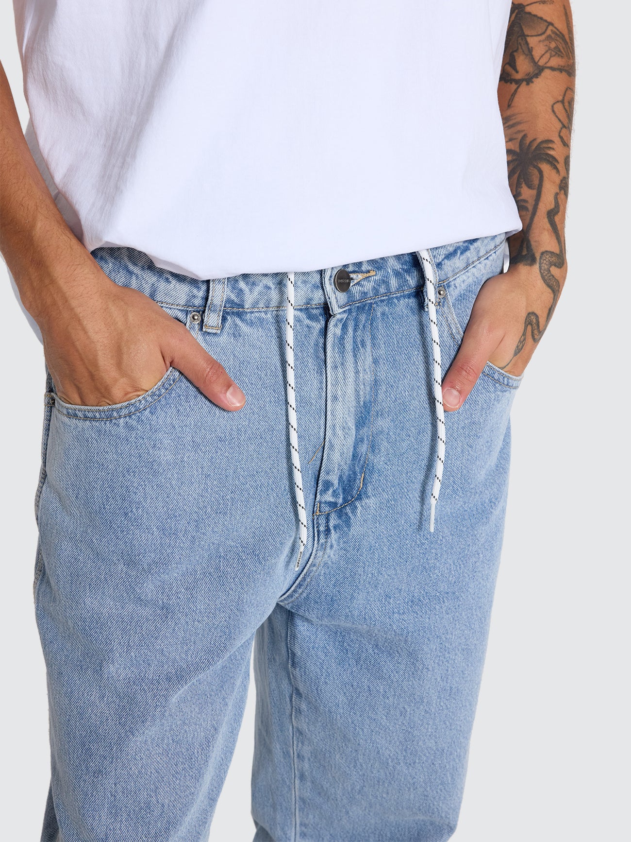 Lounger Jean - Worship Worn Blue 26