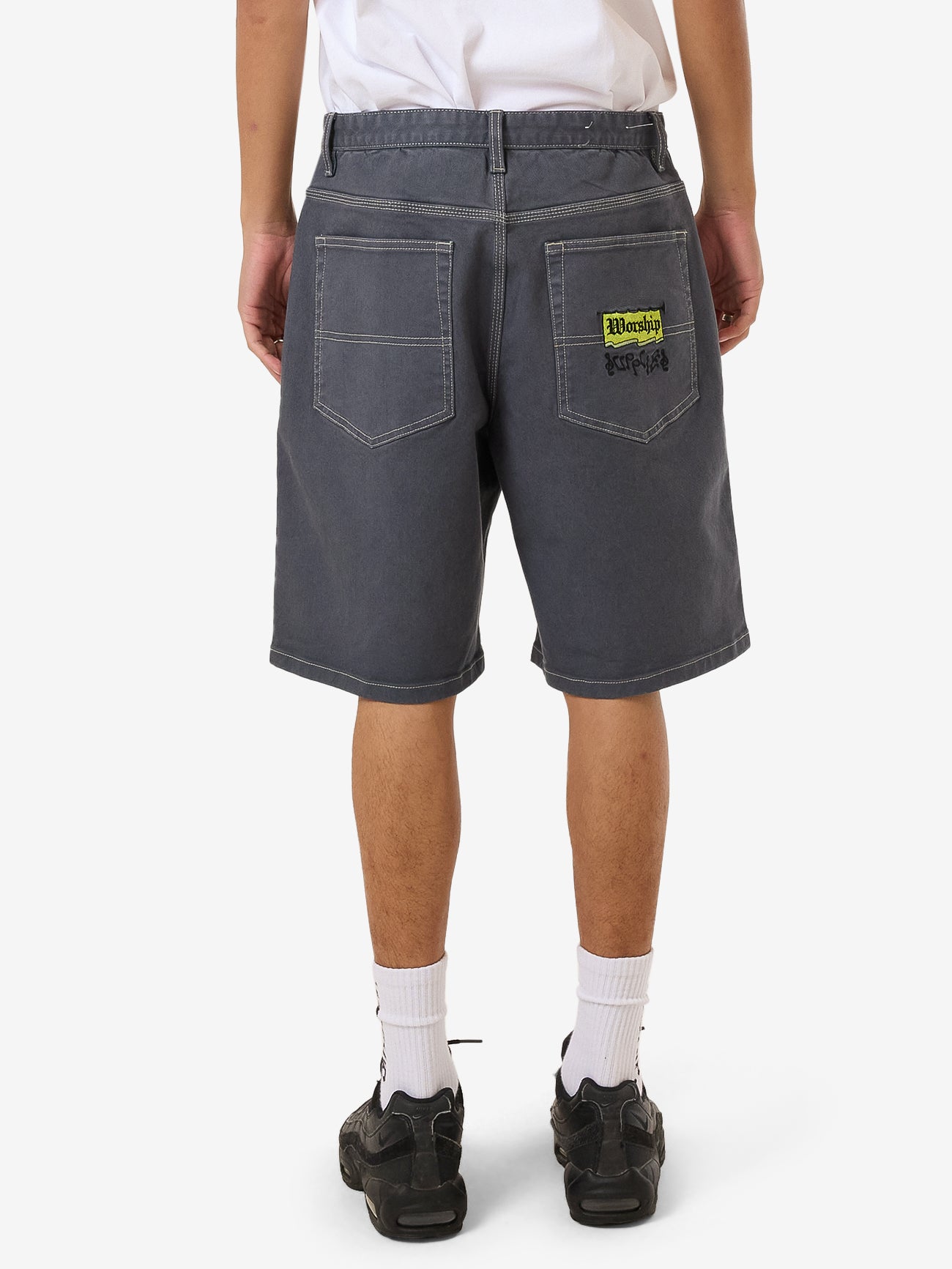 Toot Big Dawg Jean Short - Carbon 28