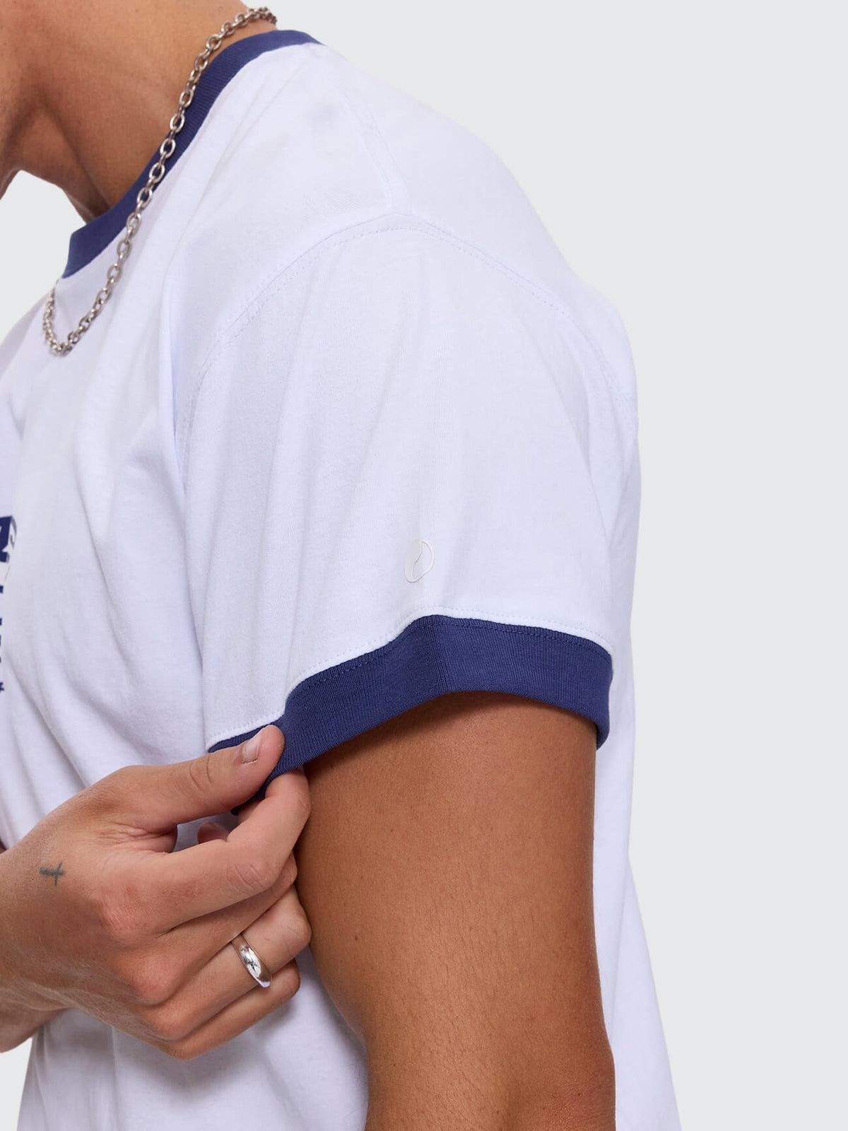 Synth Fitted Ringer Tee - White XXS