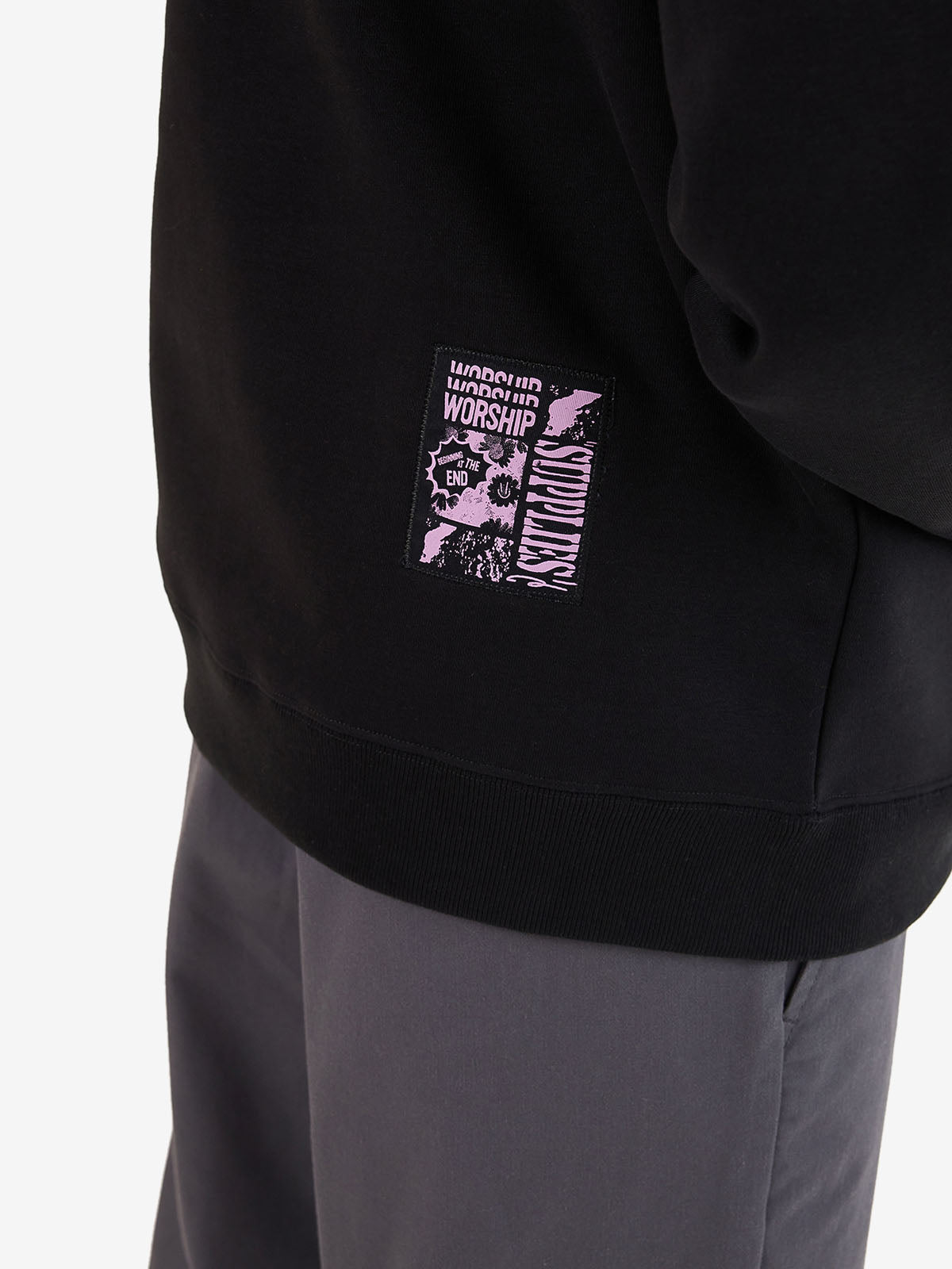 Chico Pull Over Hood - Black