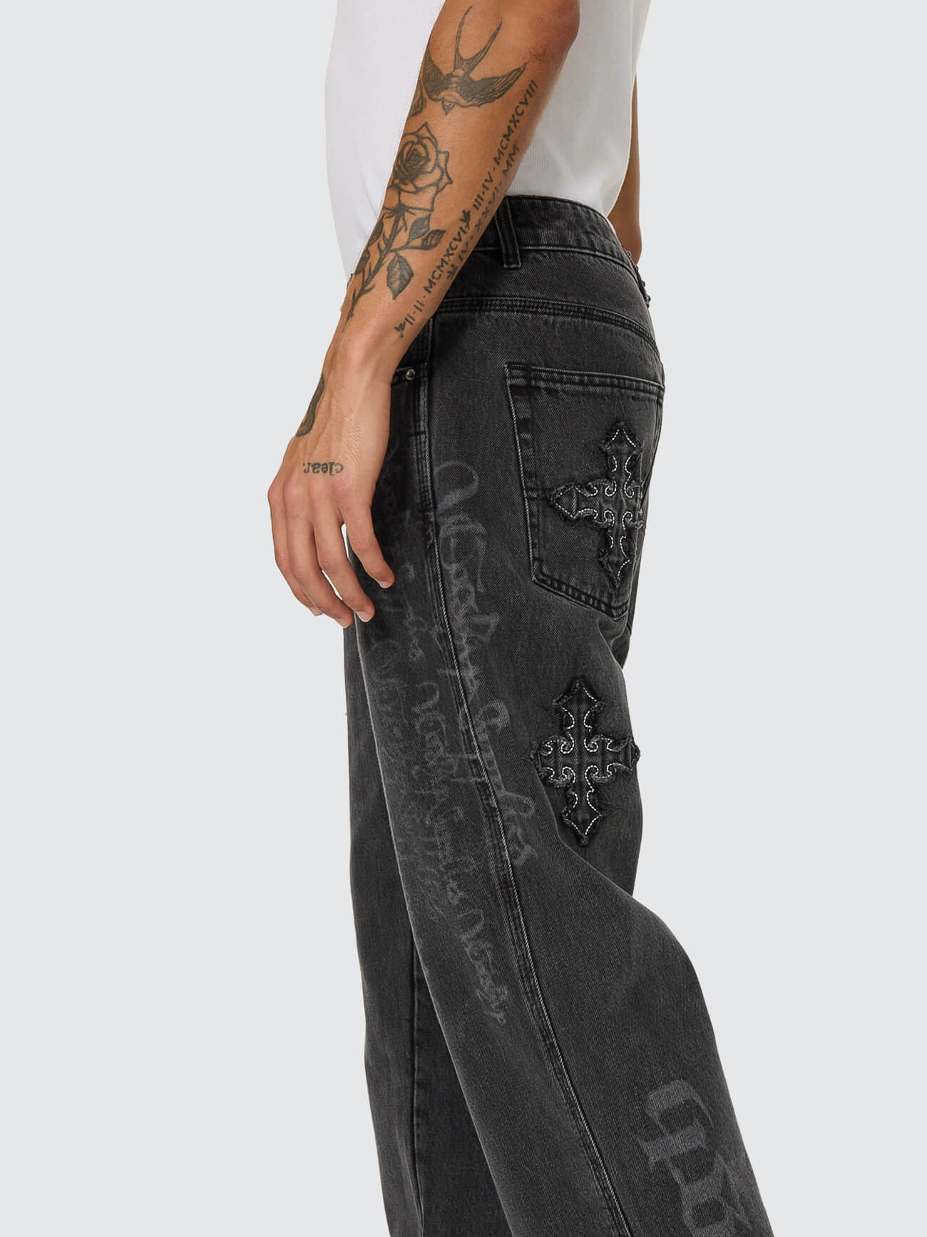 Manic Big Lounger Jean - Ghosted Black Fade 26