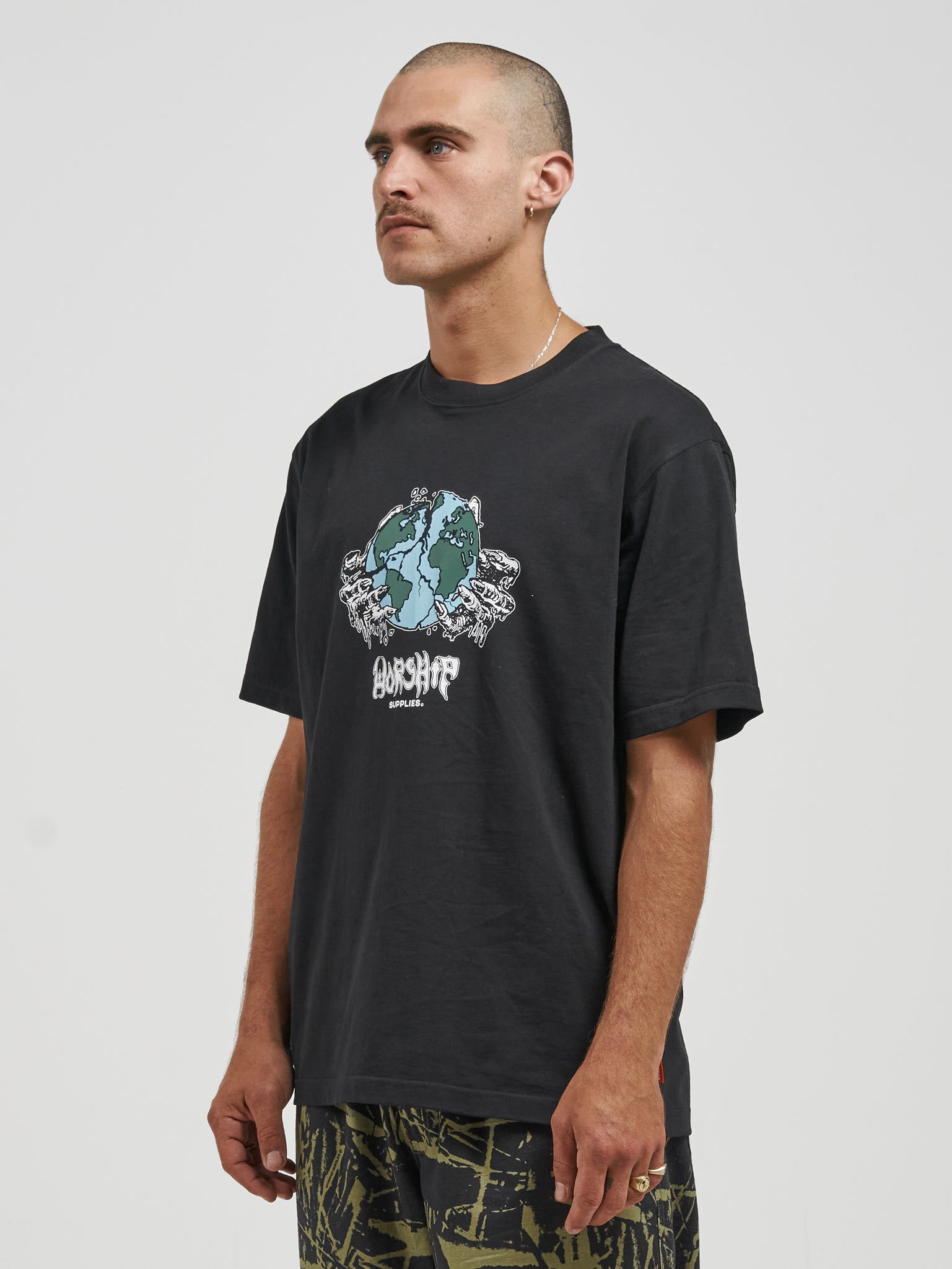 Split Decision Tee - Black