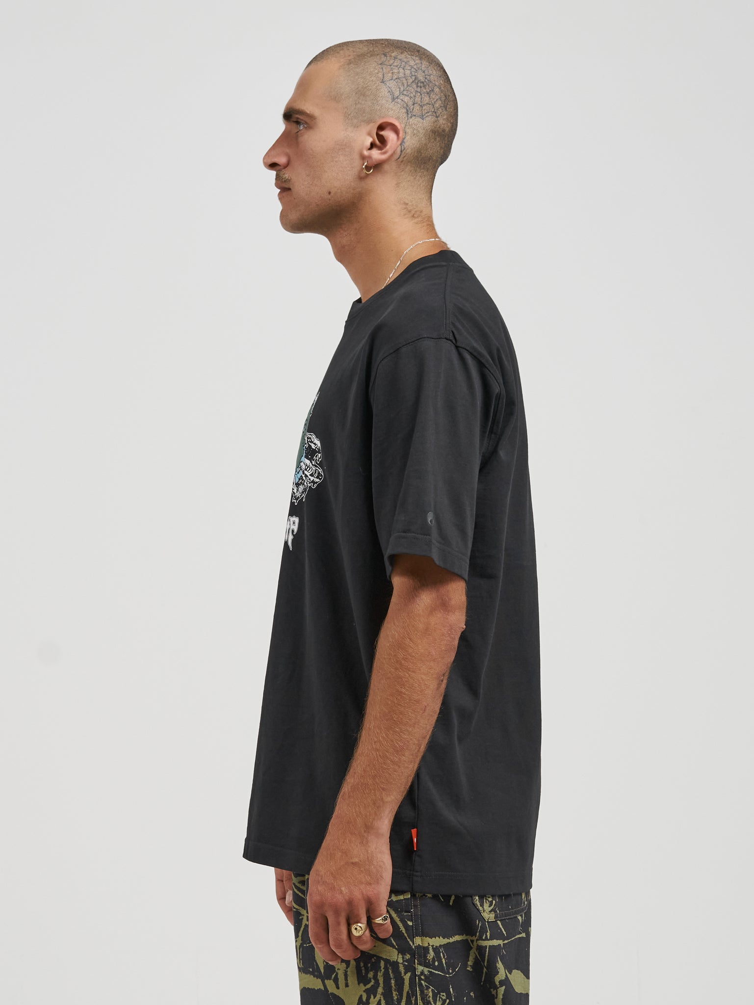Split Decision Tee - Black