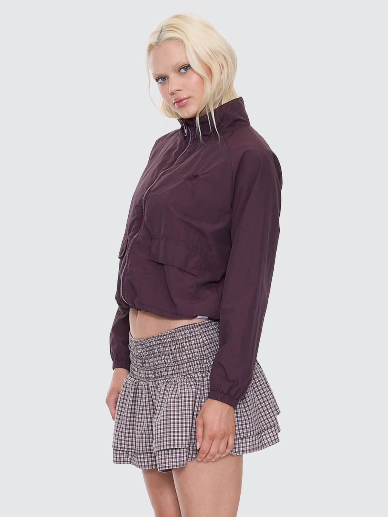 Cheek Parachute Jacket - Blackberry 4