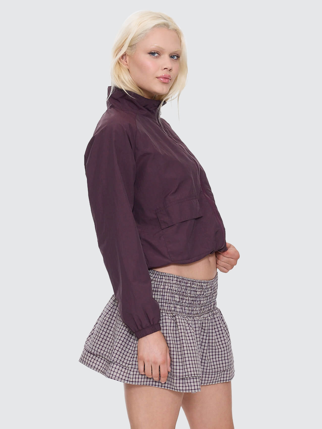 Cheek Parachute Jacket - Blackberry 4