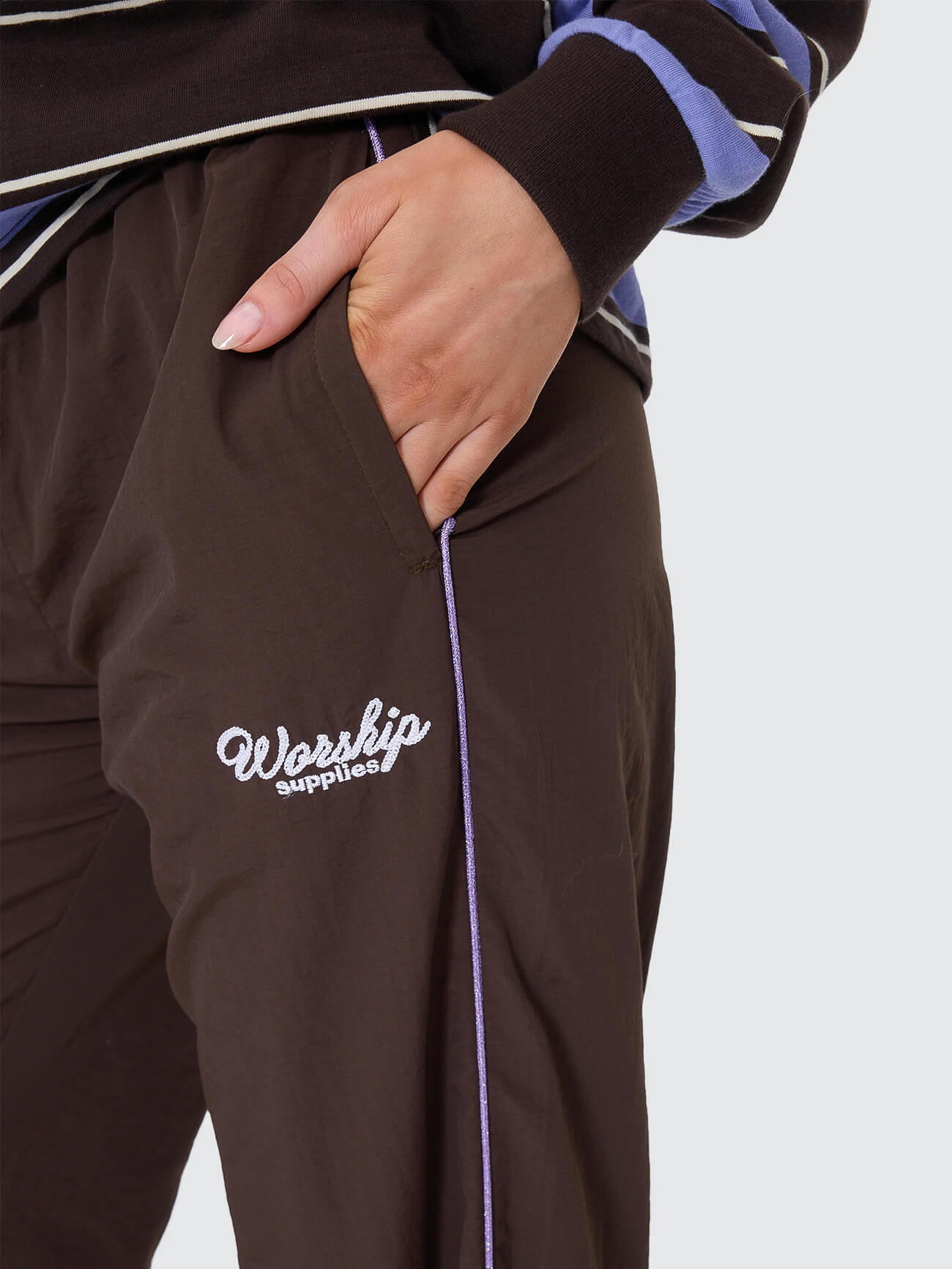 Coed Nylon Track Pant - Ganache 4