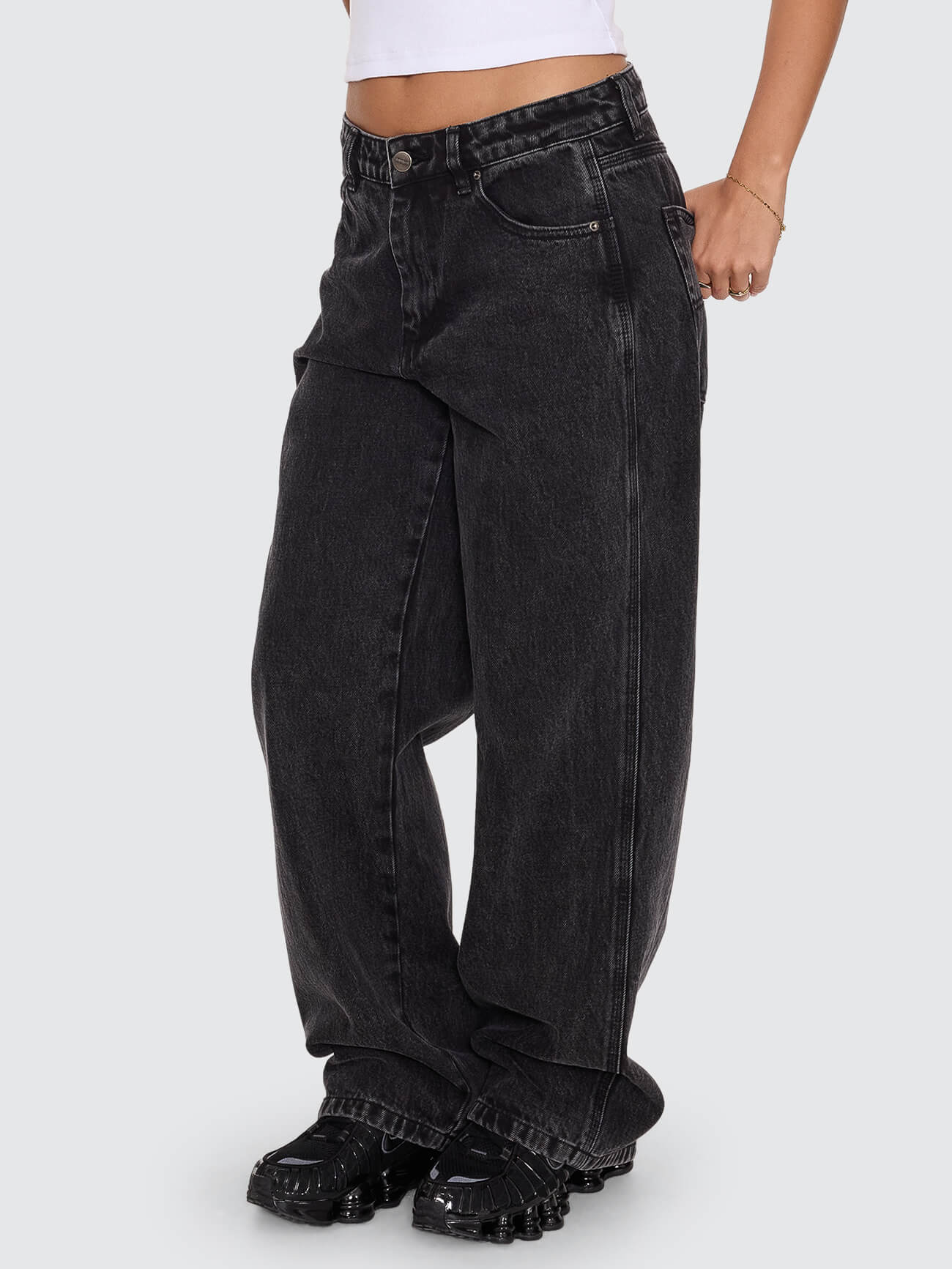 Sloucher Jean - Black Rinse 4