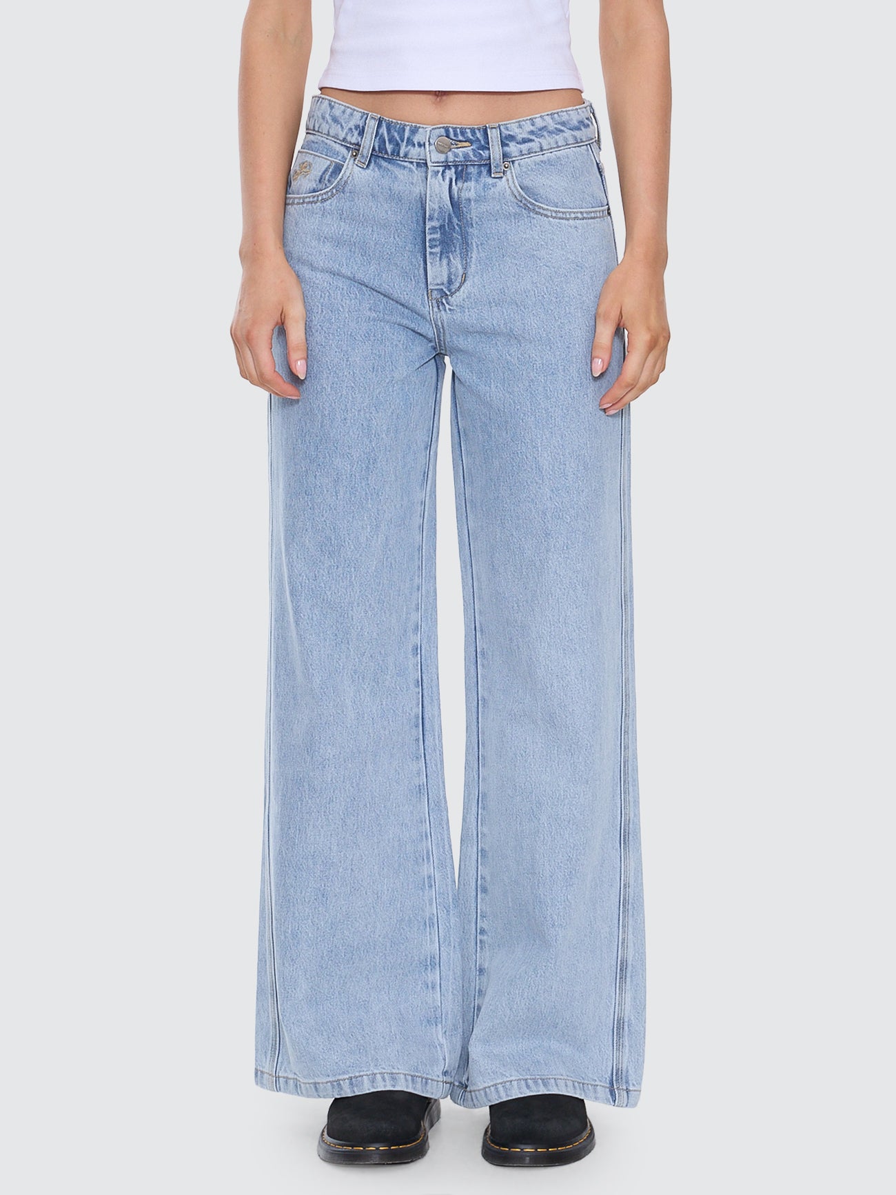 Sweeper Wide Leg Jean - Worship Worn Blue 4
