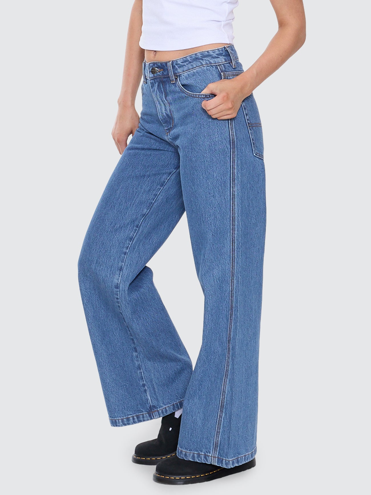 Sweeper Wide Leg Jean - Sky High Blue