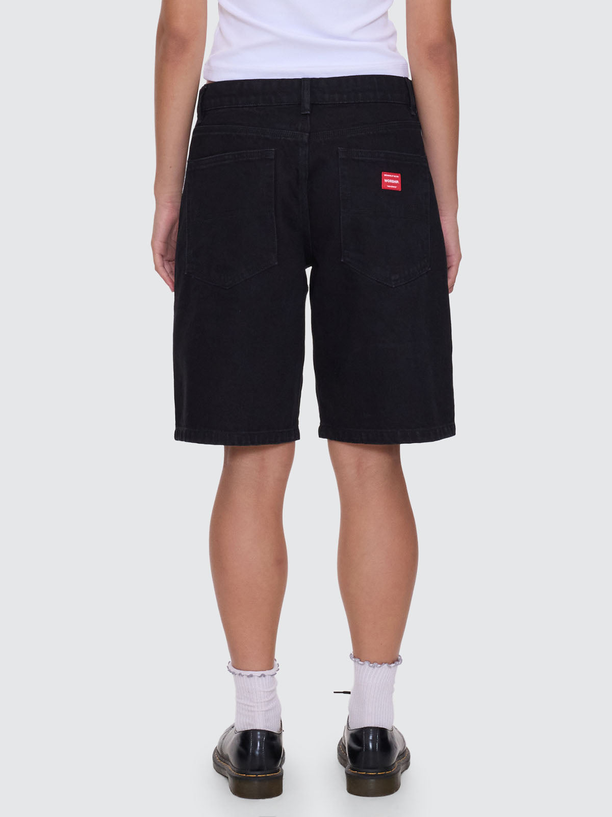 Pacer Sloucher Short - Worship Black