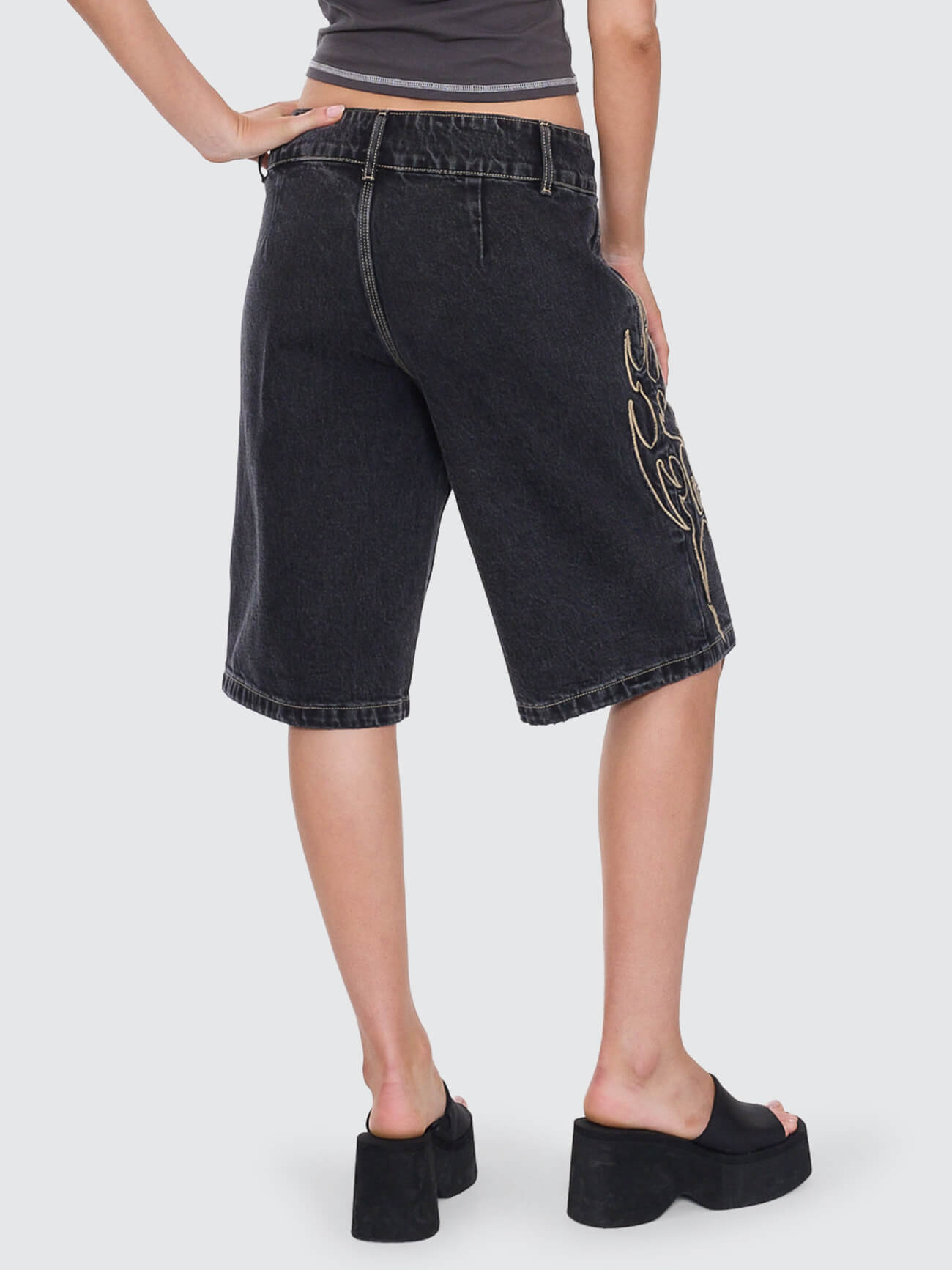 At Peace 00s Big Baggy Short - Black Rinse