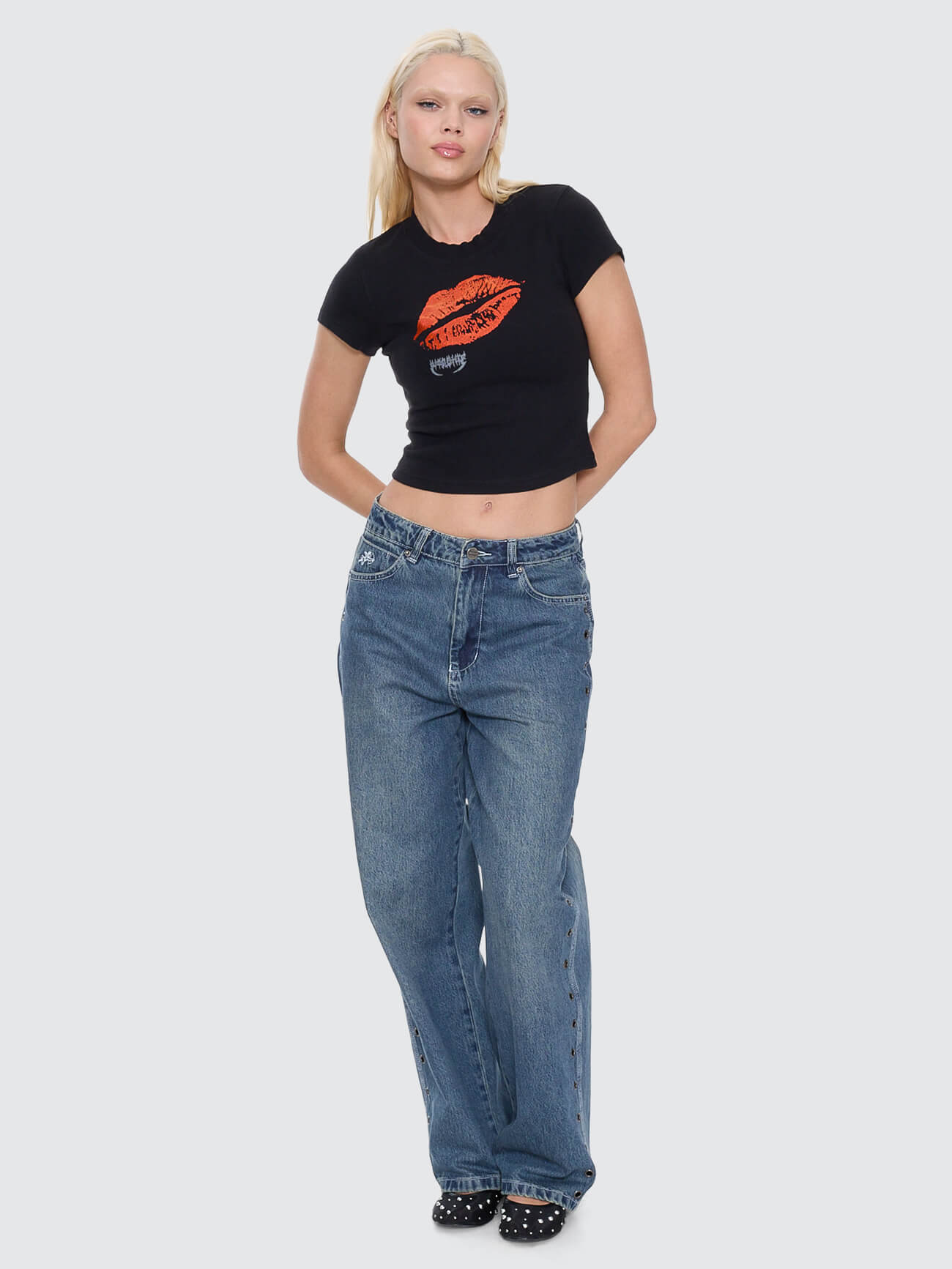 Kiss Me Teeny Tee - Black