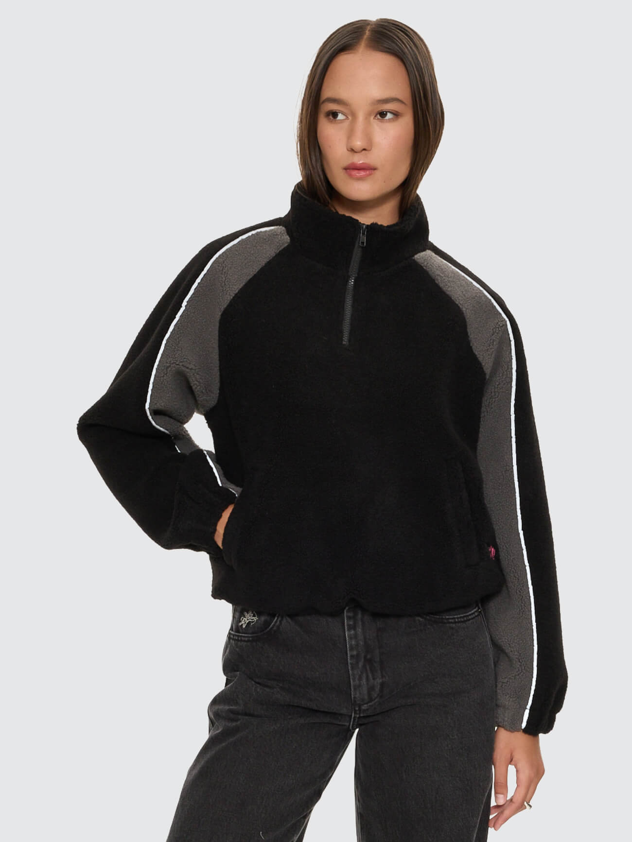 Tainted Quarter Zip Sherpa Fleece - Black 4