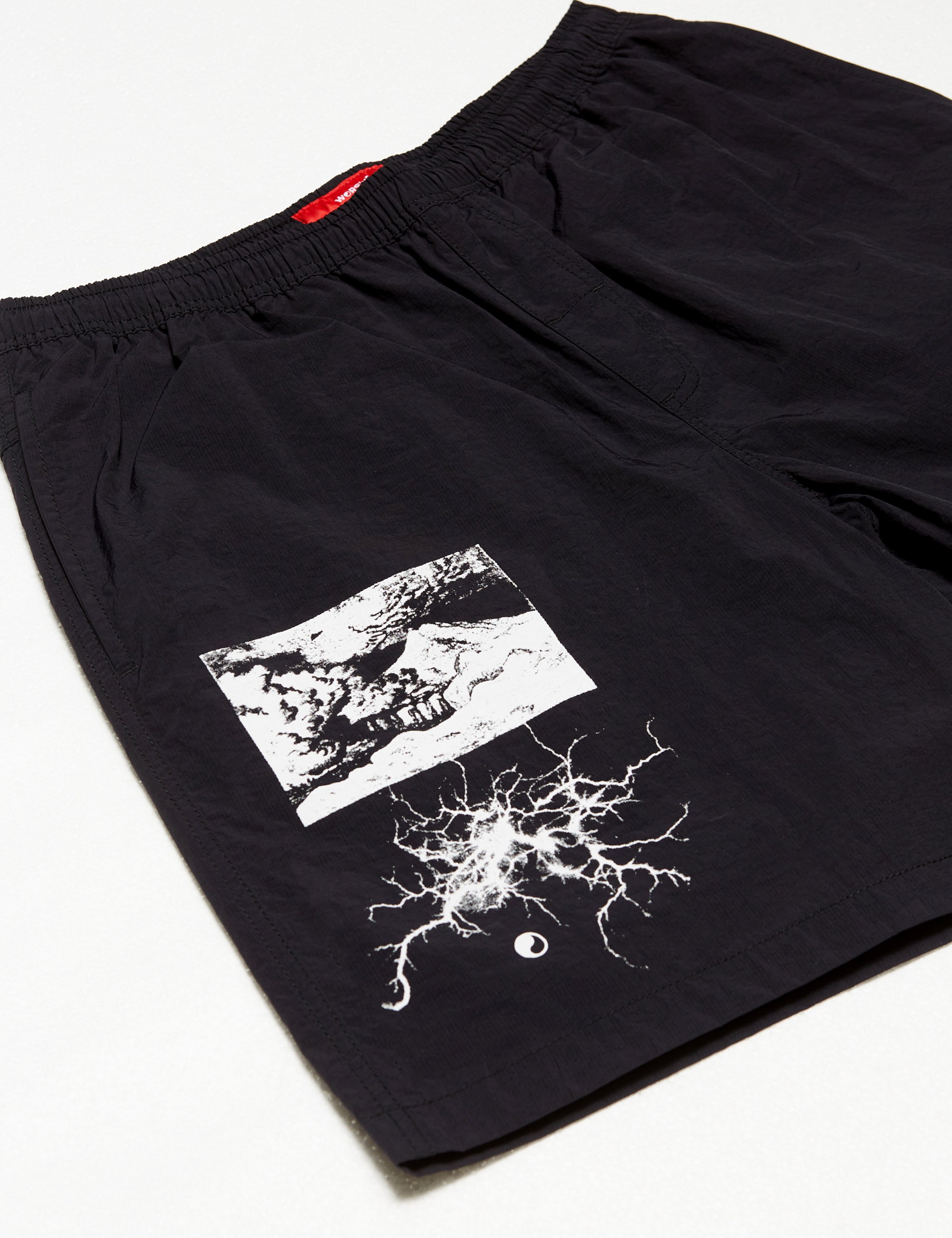 Eruption Volley Short - Black