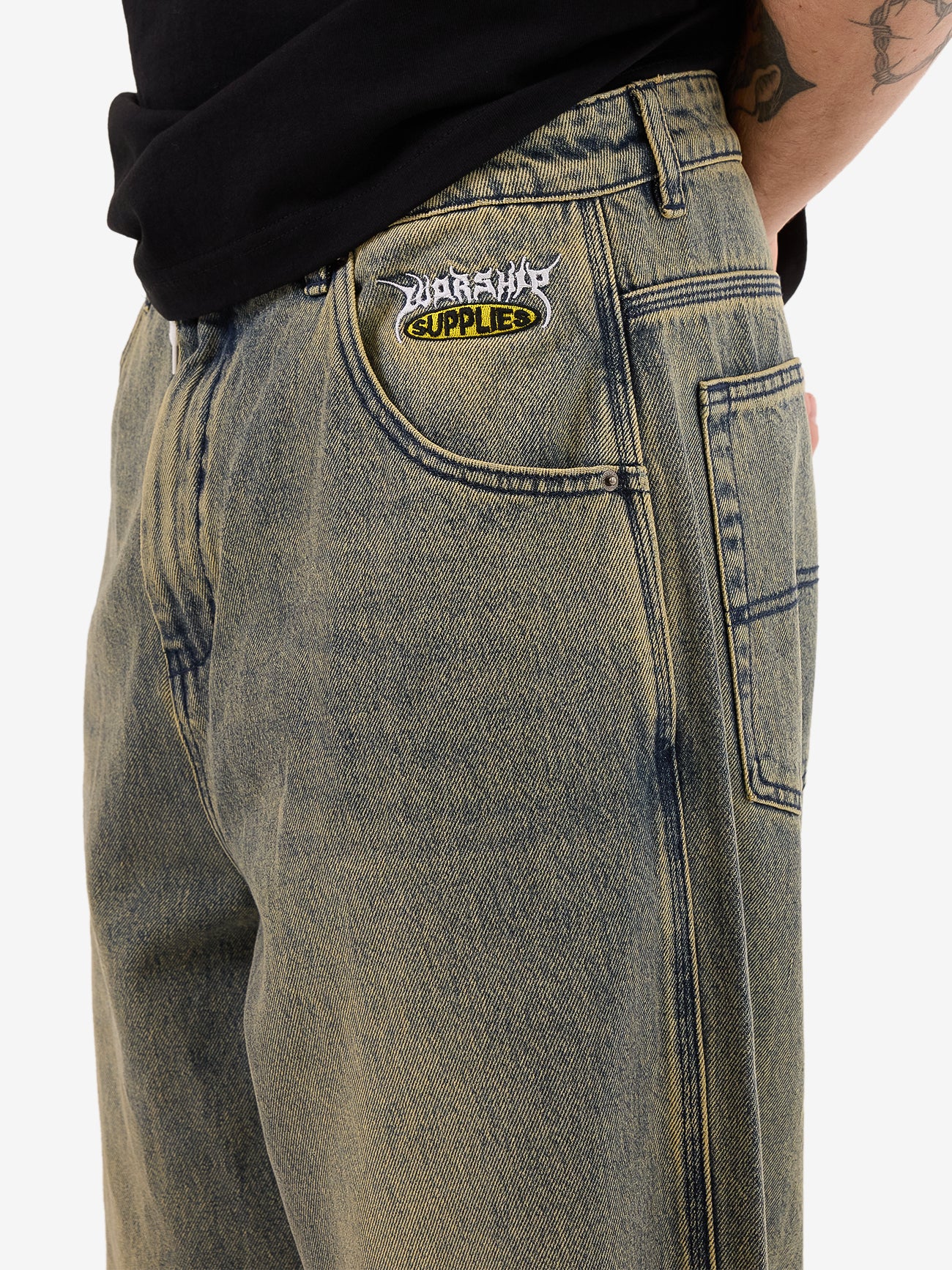 Messenger Dozer Jean - Corrosive 26