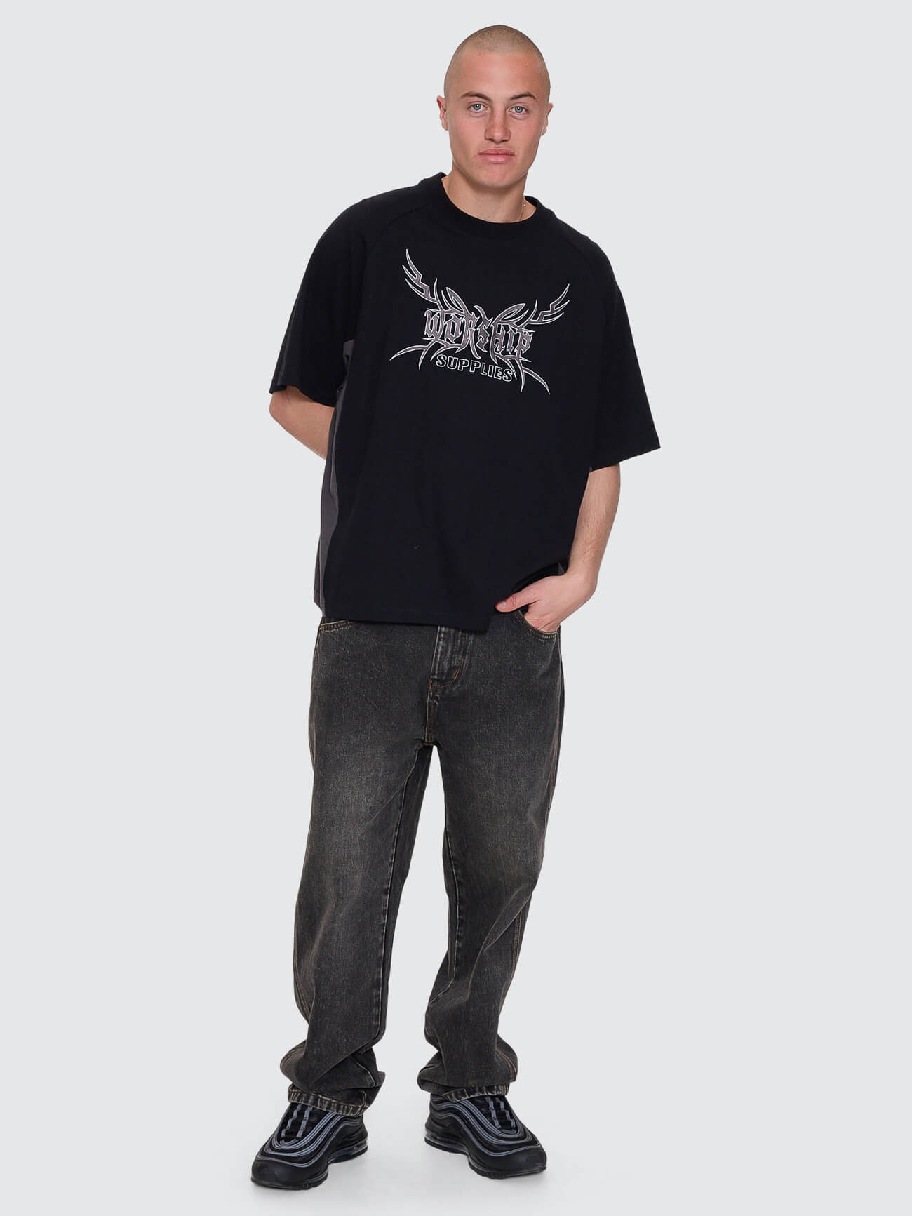 Trudge Box Fit Cropped Raglan Tee - Black XS