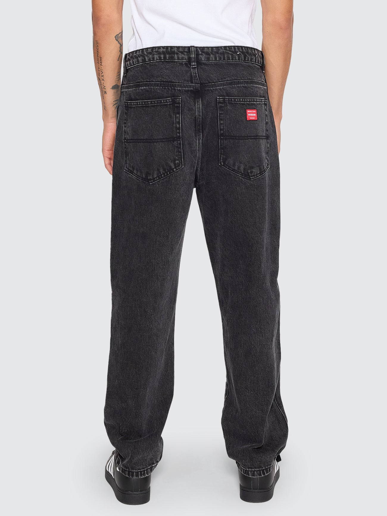 Lounger Jean - Black Rinse 26