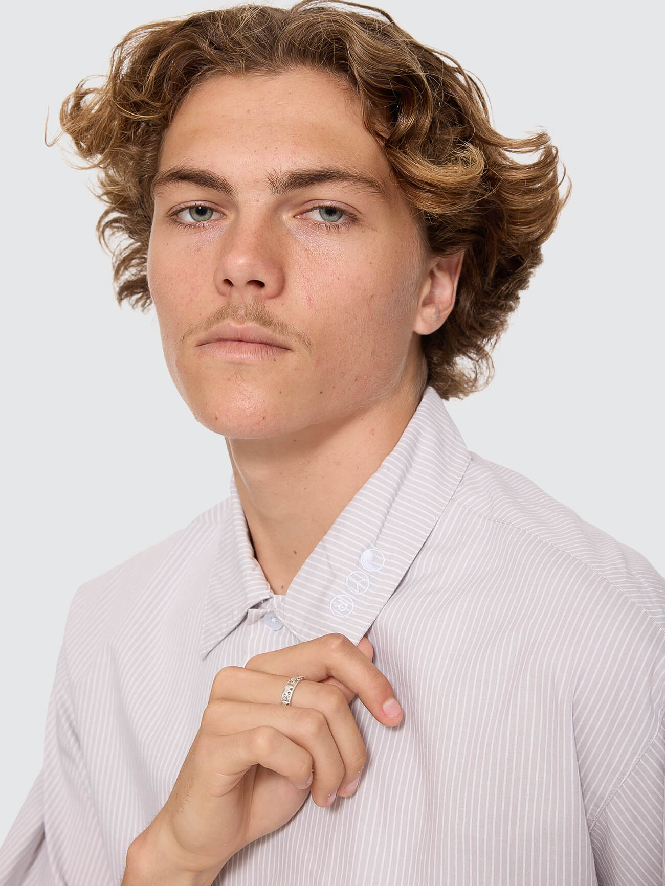 Data Point Box Crop Short Sleeve Shirt - Vapour Grey XS