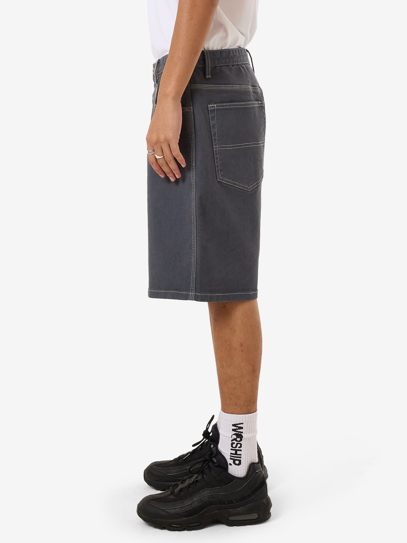 Toot Big Dawg Jean Short - Carbon 28