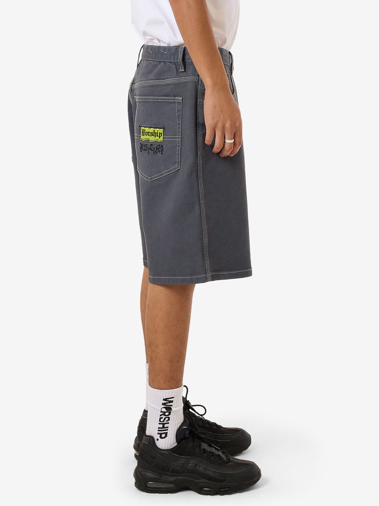 Toot Big Dawg Jean Short - Carbon 28