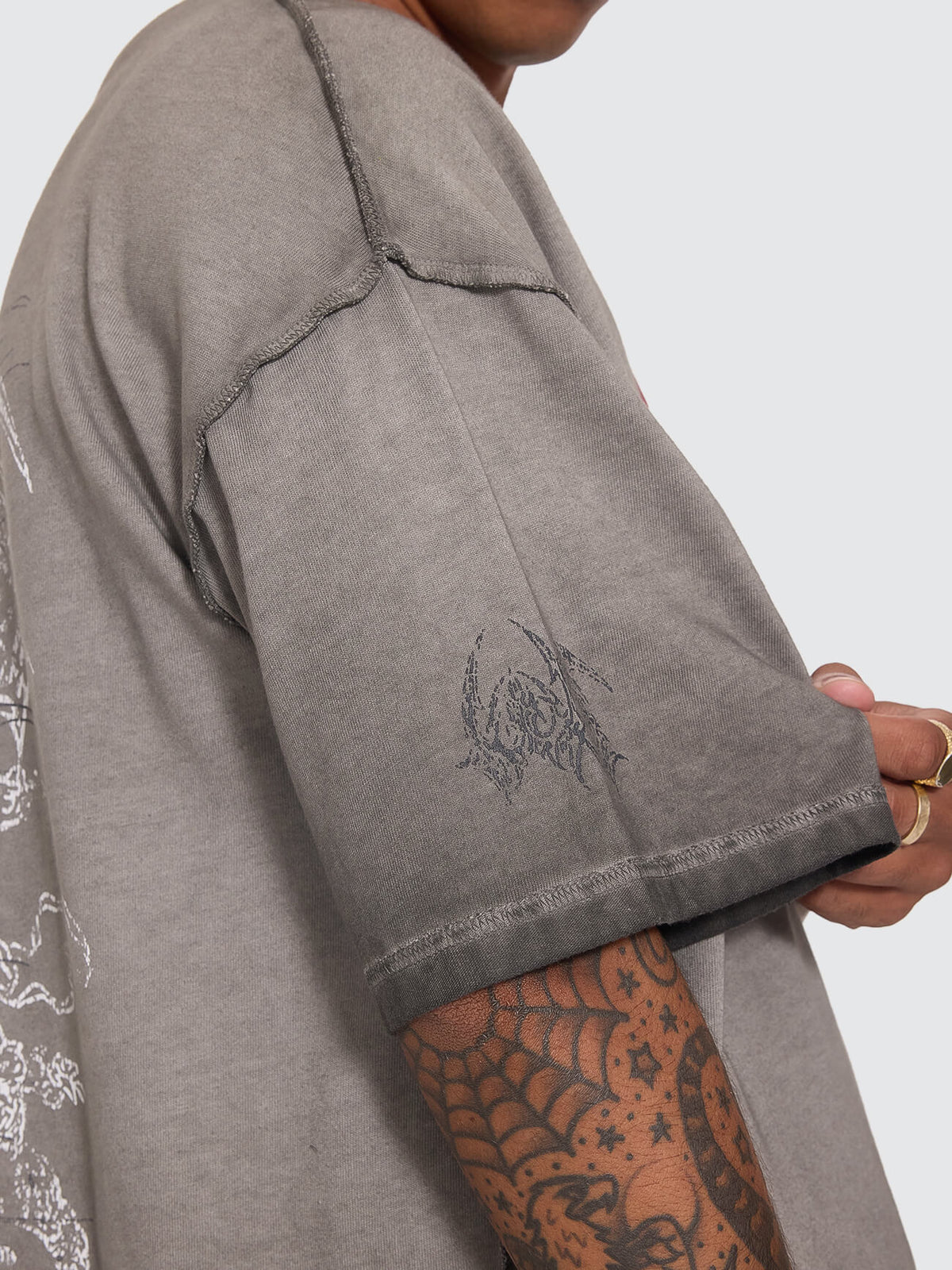 Rapt Reverse Box Crop Tee - Lava Black XXS