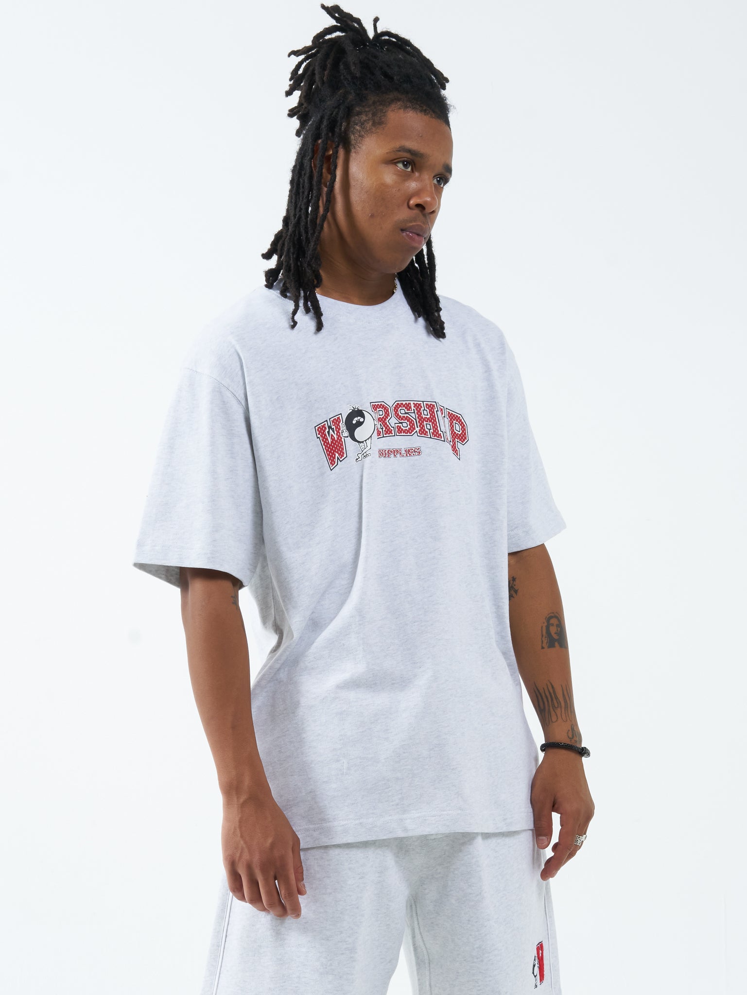 Ivy League Tee - Snow Marle