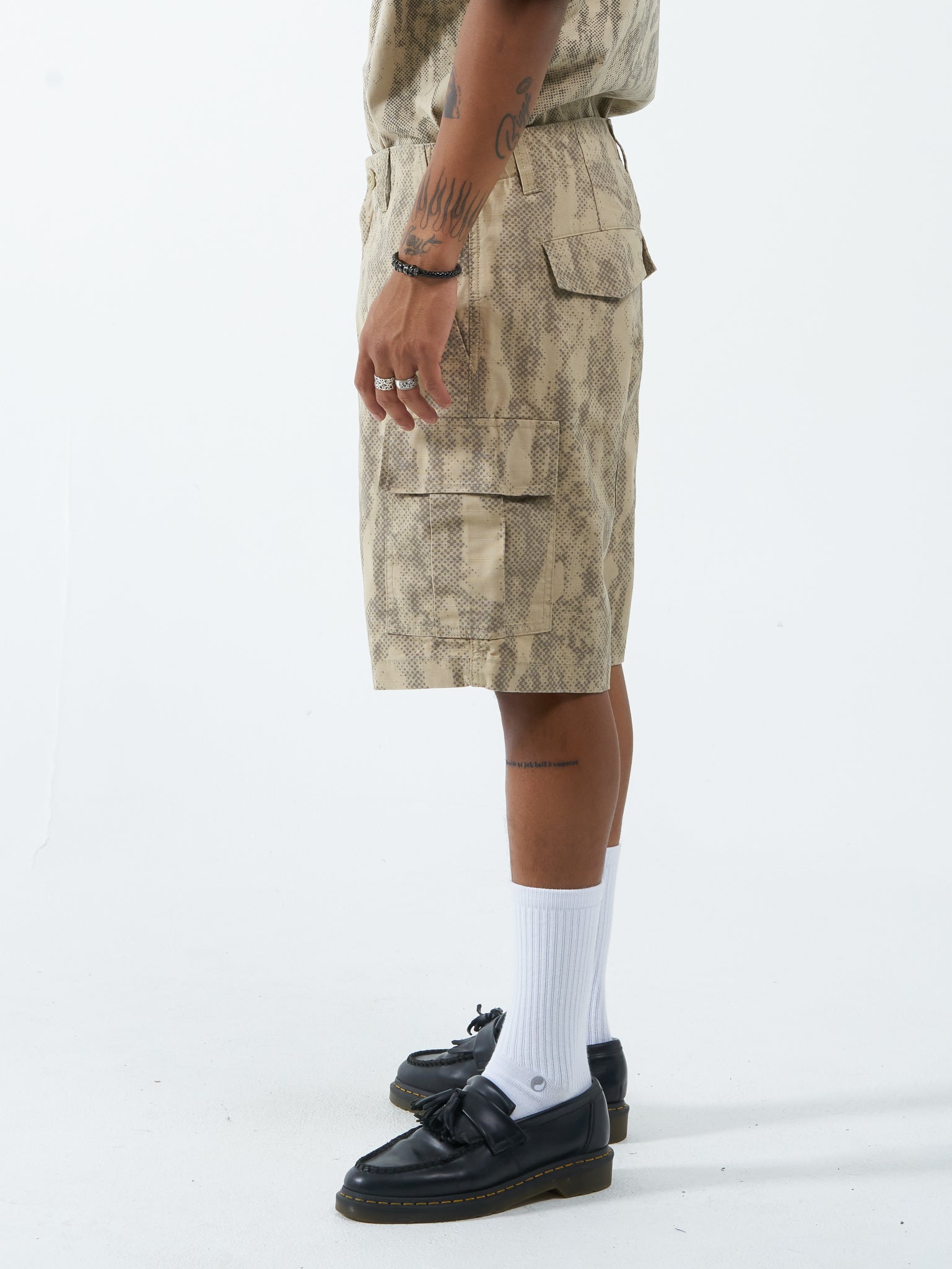 Five Pointer Cargo Short - Sandy Taupe