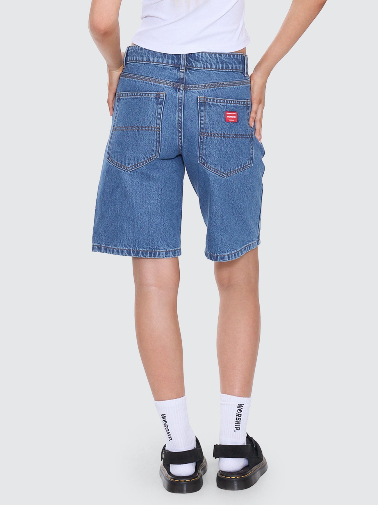 Sloucher Short - Sky High Blue