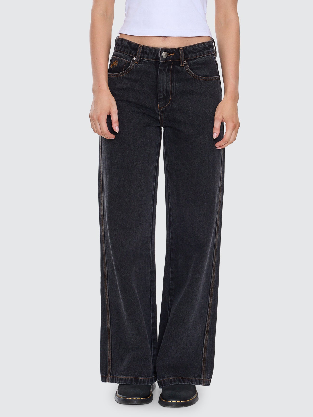 Sweeper Wide Leg Jean - Black Rinse 4