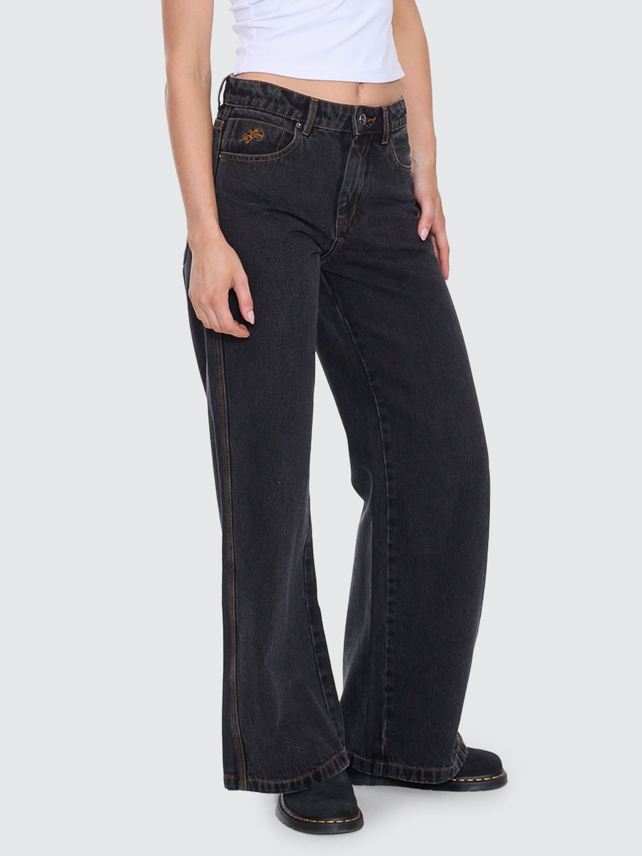 Sweeper Wide Leg Jean - Black Rinse 4