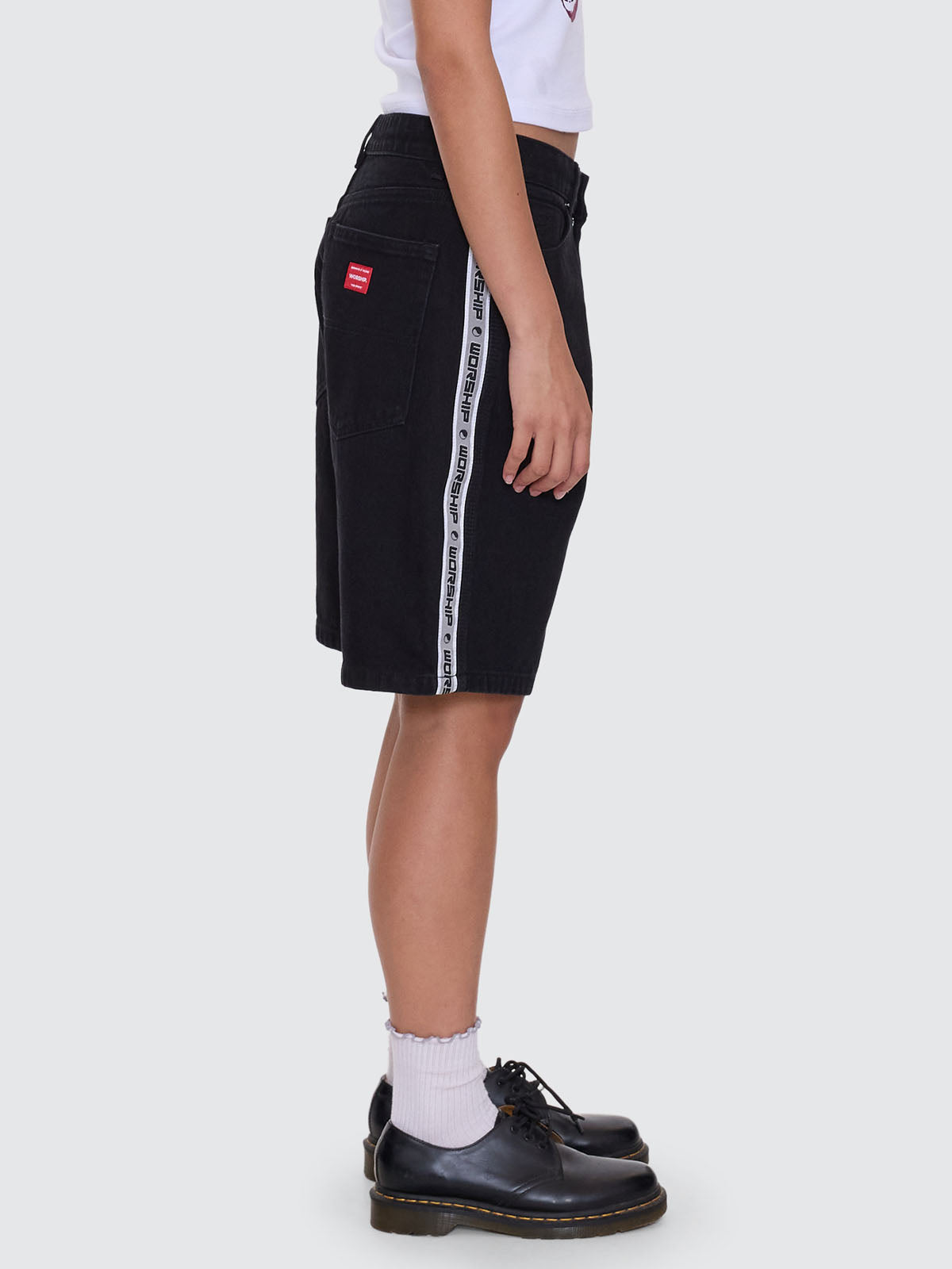 Pacer Sloucher Short - Worship Black
