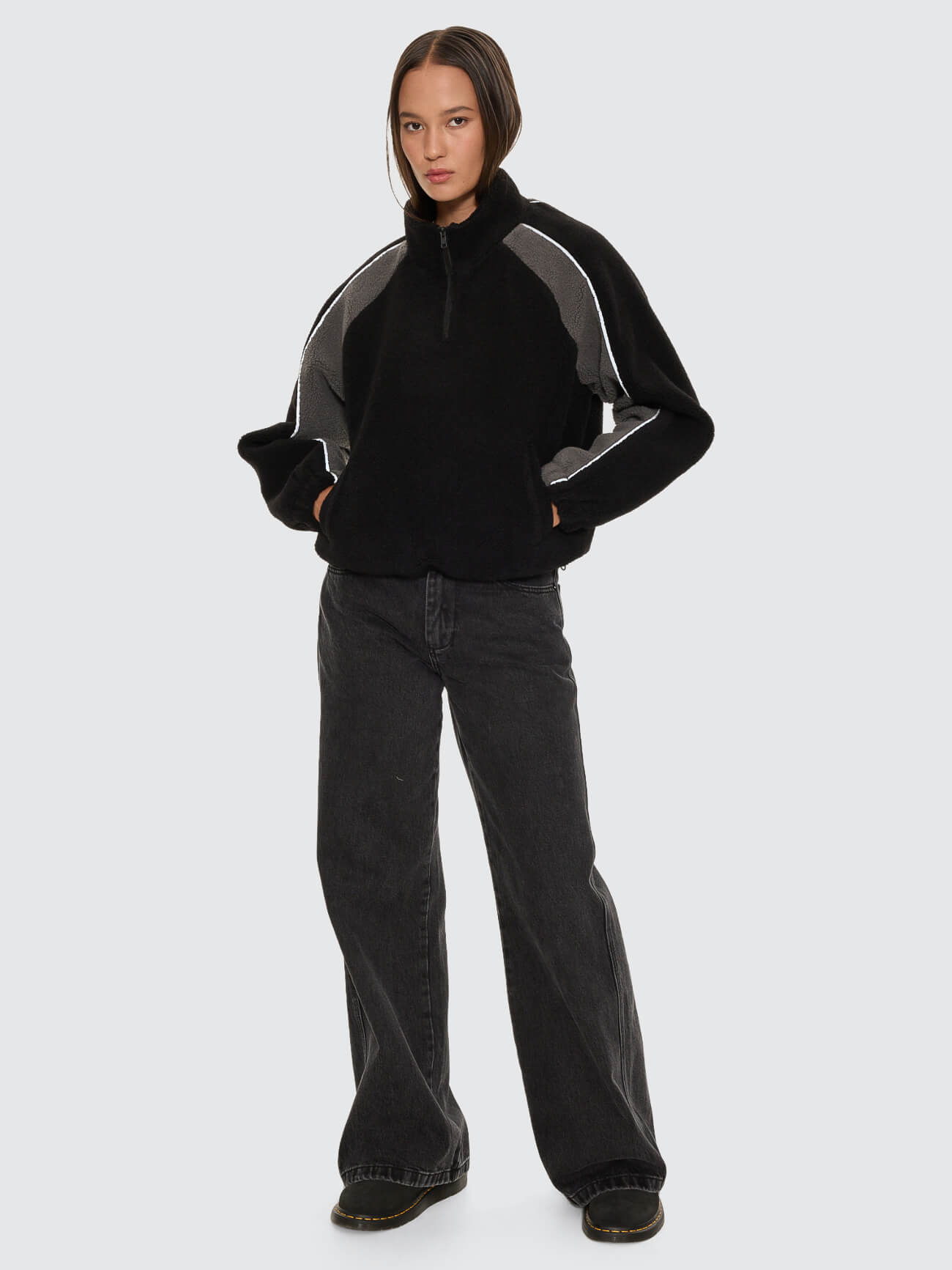 Tainted Quarter Zip Sherpa Fleece - Black 4