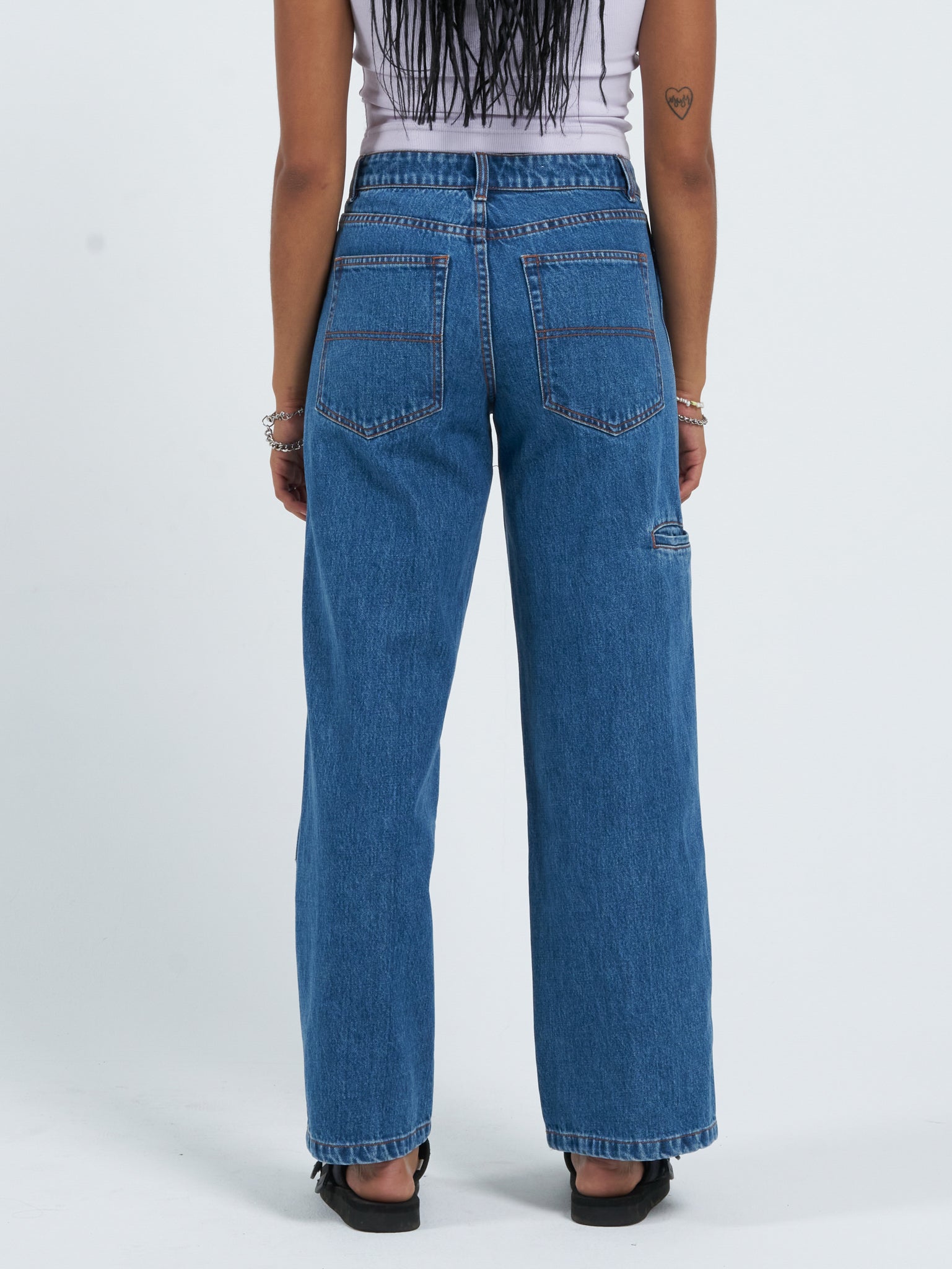 Double Knee Sloucher Jean - Classic Mid Blue