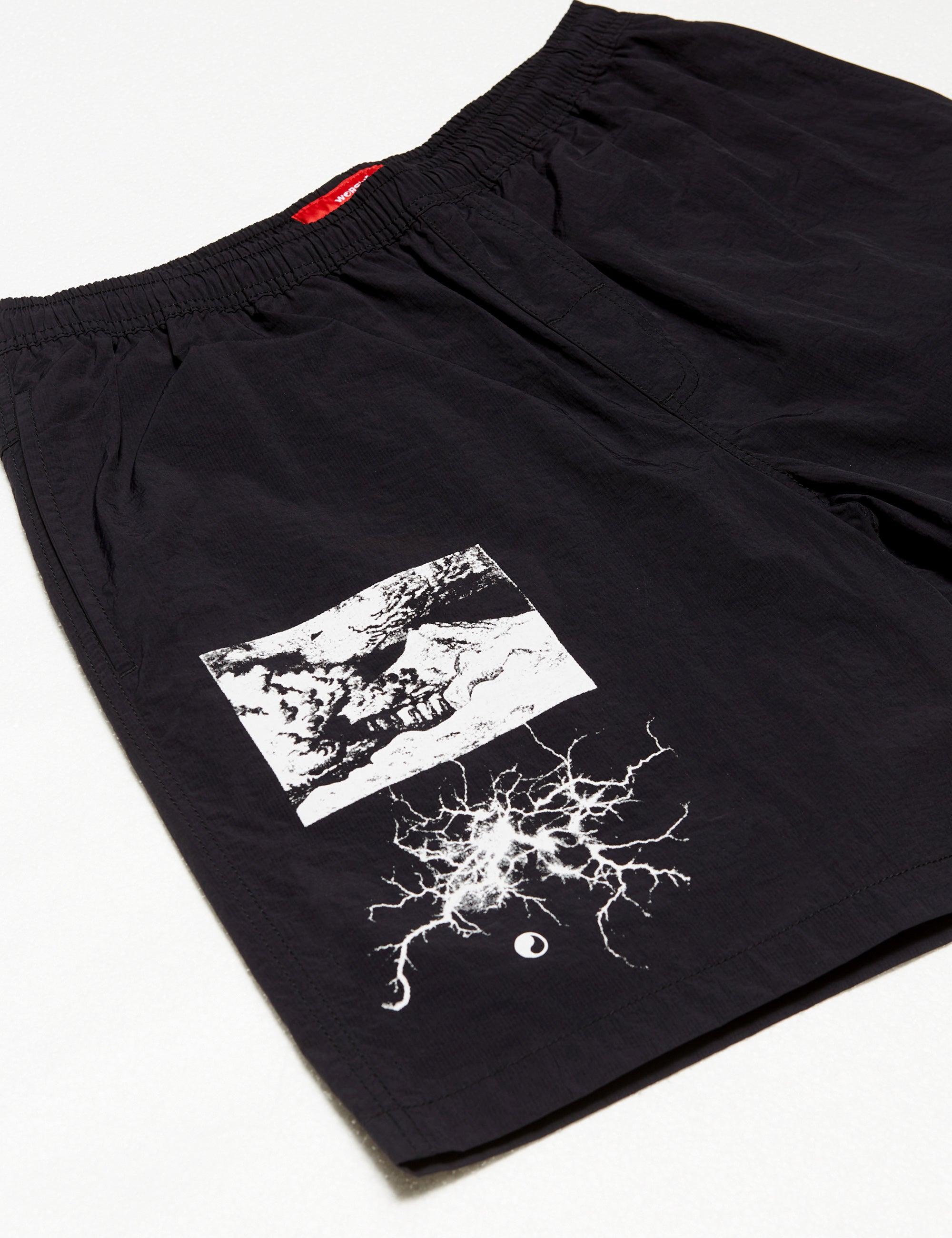 Eruption Volley Short - Black